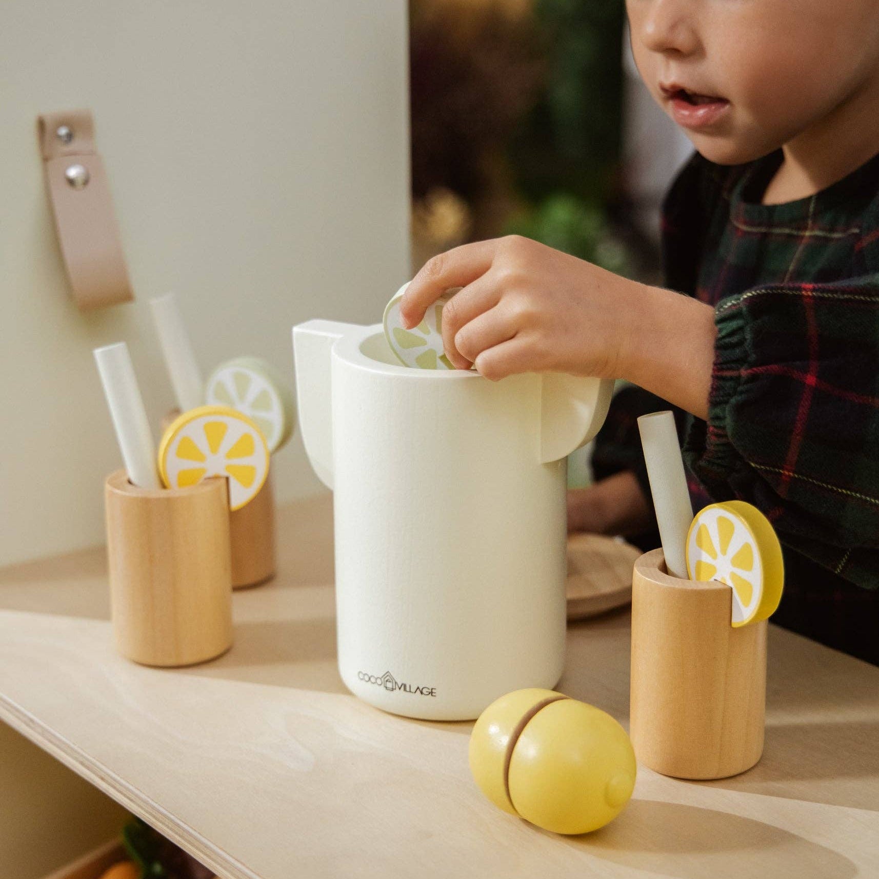 Wooden Lemonade Set | Creative play set with 3 glasses, a jug, and fruit accessories