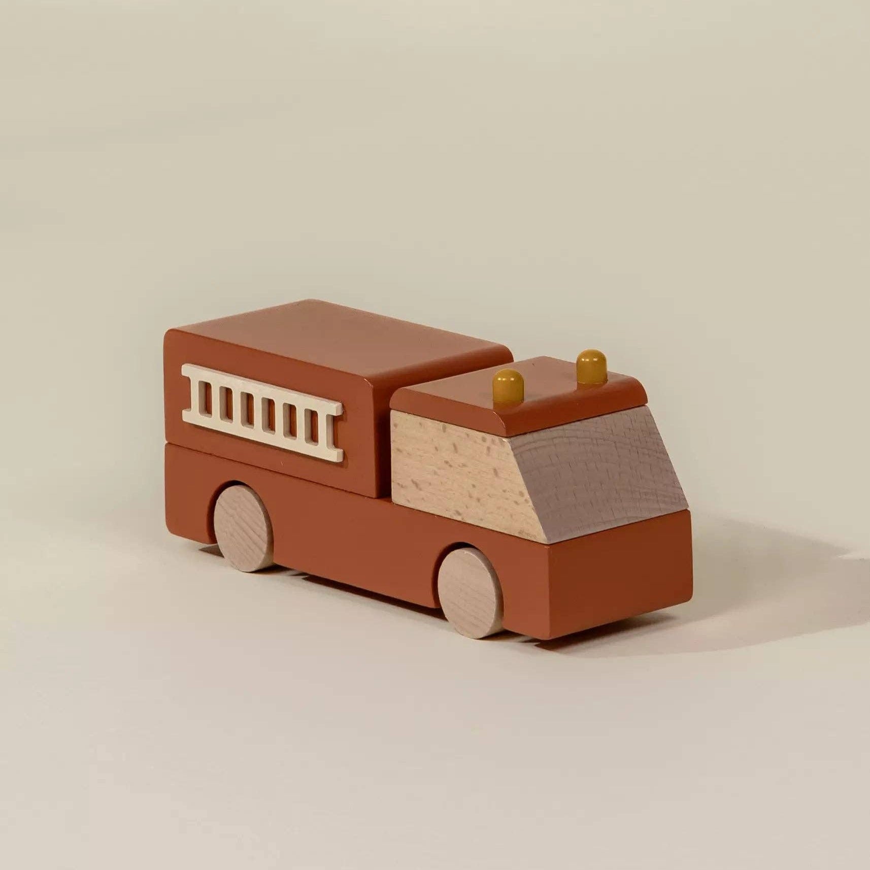 Feuerwehrwagen aus Holz | Robustes städtisches Fahrzeug aus Holz