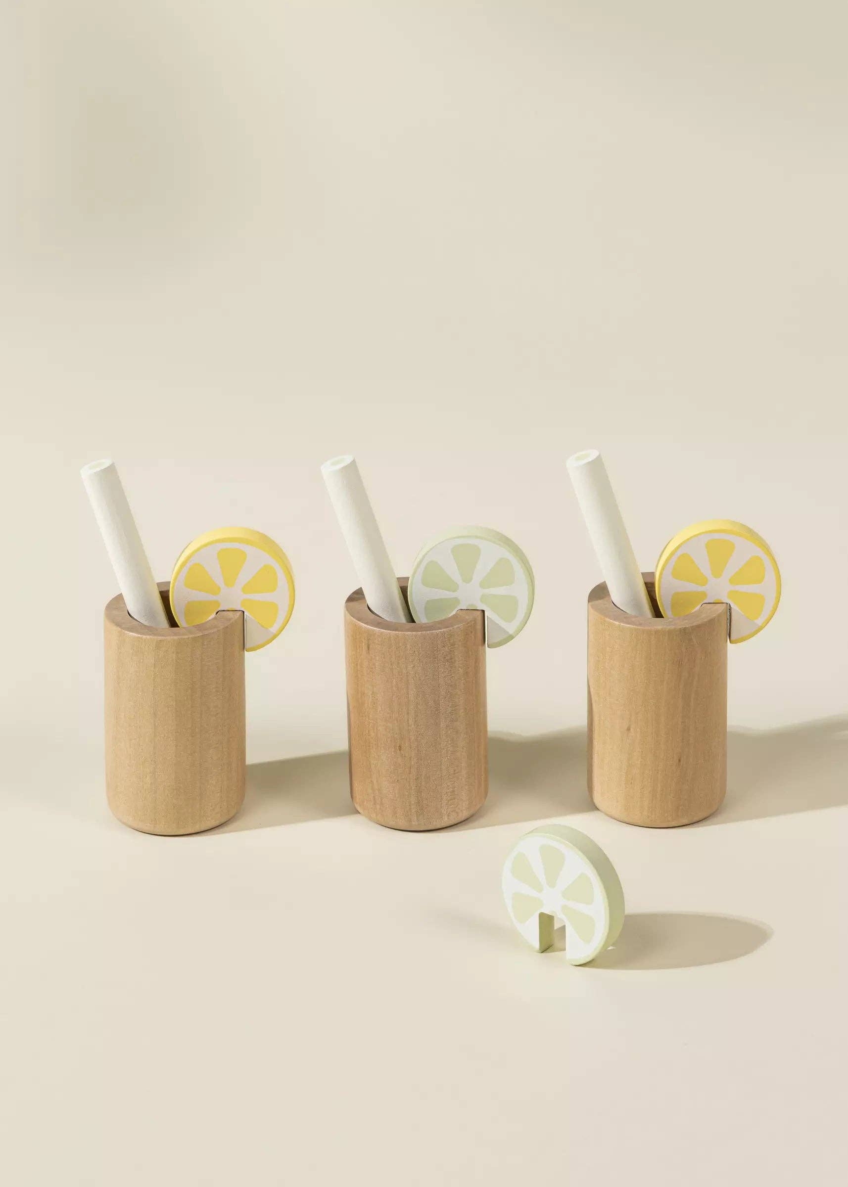Wooden Lemonade Set | Creative play set with 3 glasses, a jug, and fruit accessories