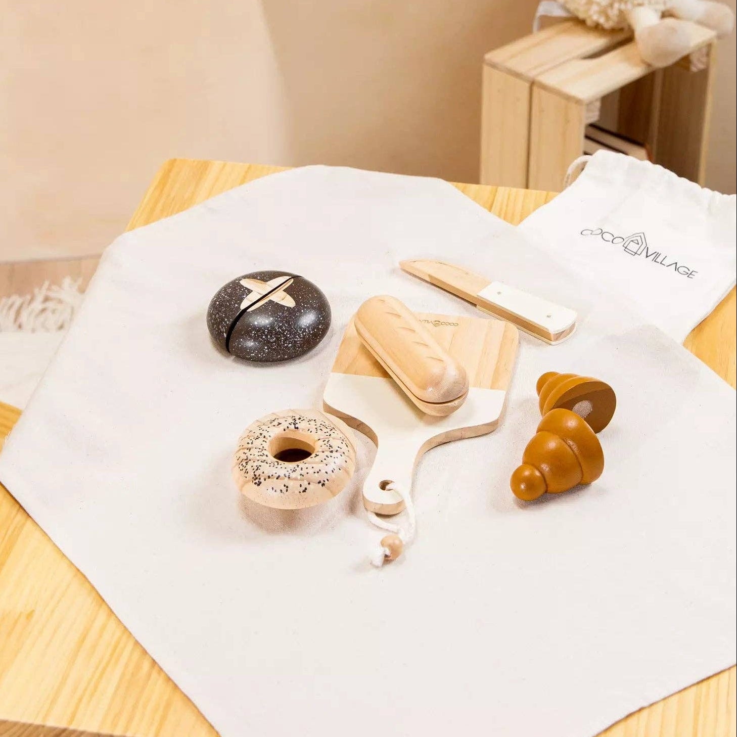 Bäckerei-Spielset aus Holz | Marktset mit 4 Brotsorten, Messer und Schneidebrett