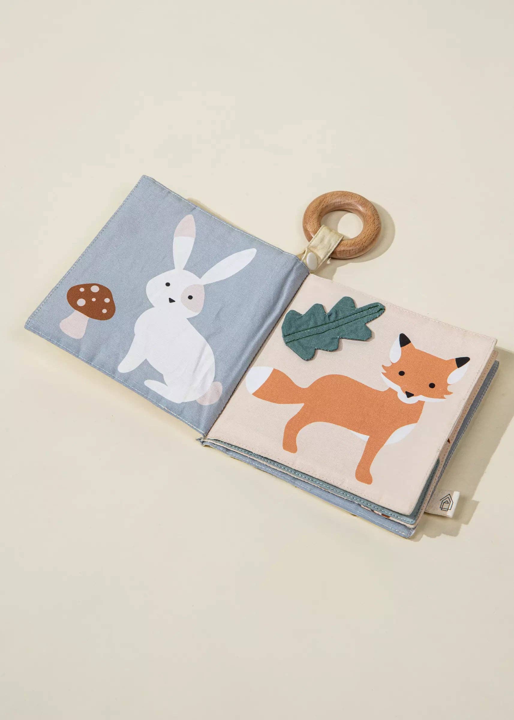 Geschenkbox für Babys erste Spielsachen | Mit Rassel, Sinnesbuch und Stapelspielzeug