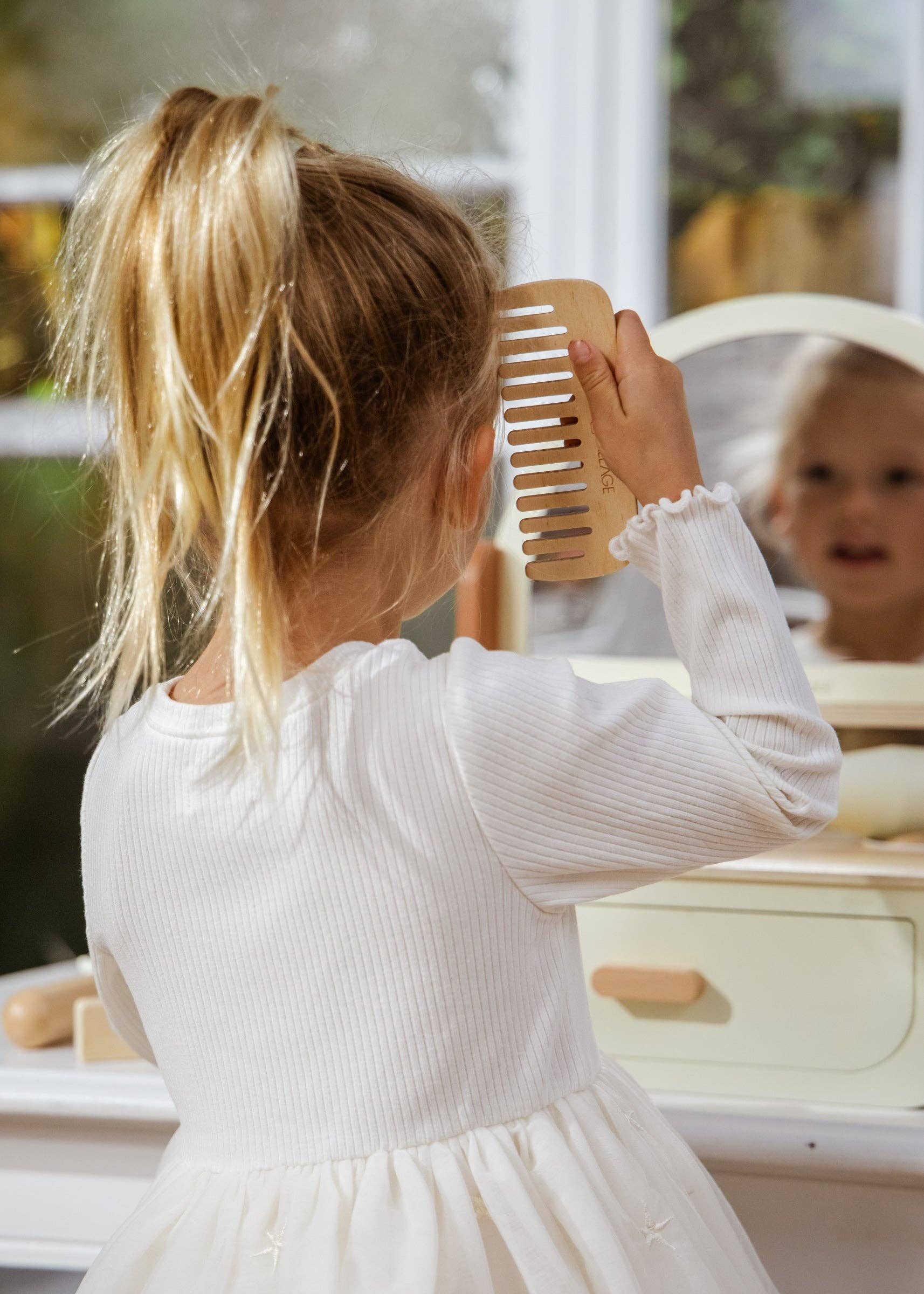Friseursalon aus Holz | Stylisten-Set mit Föhn, Schere und Friseurzubehör
