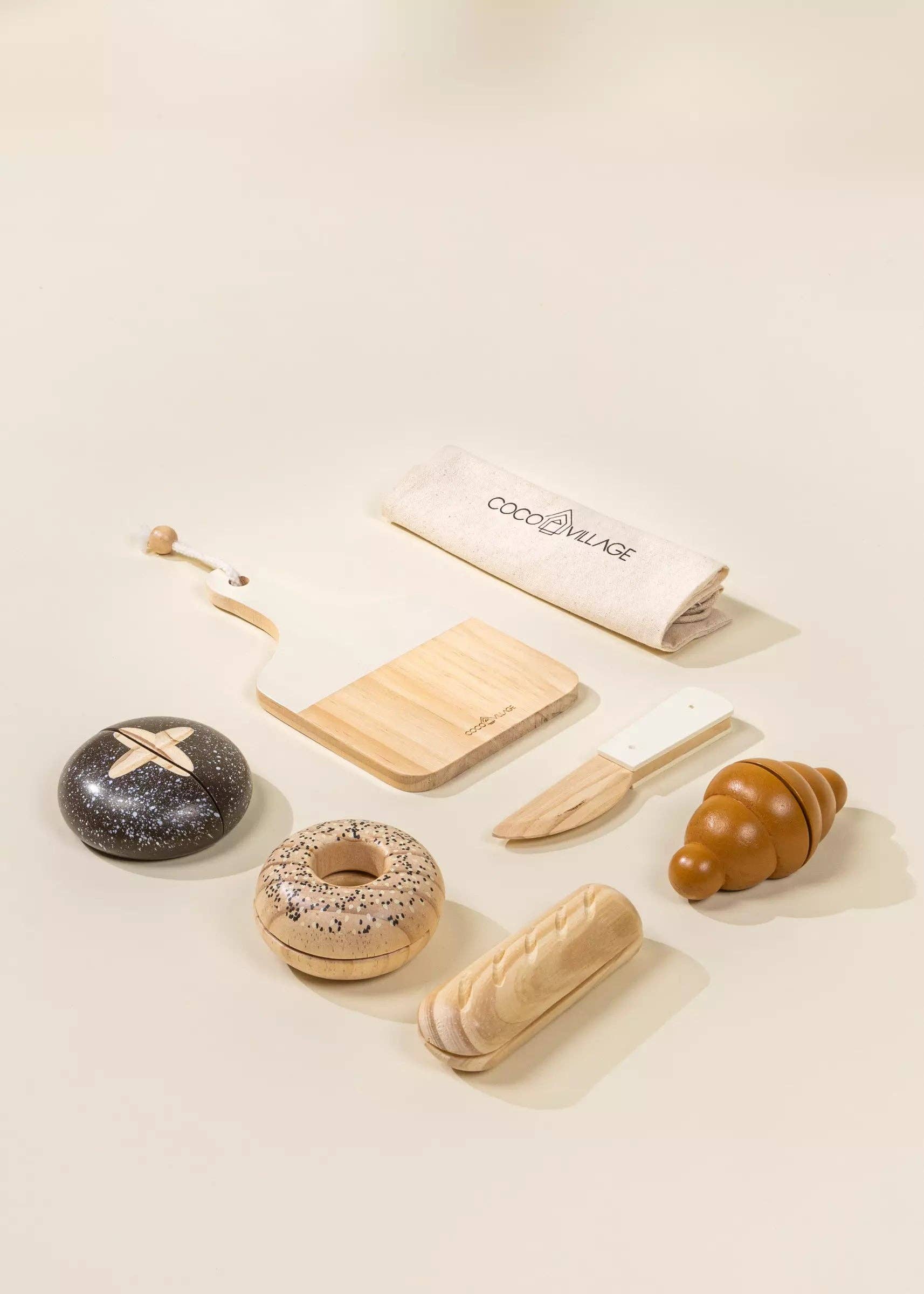 Bäckerei-Spielset aus Holz | Marktset mit 4 Brotsorten, Messer und Schneidebrett